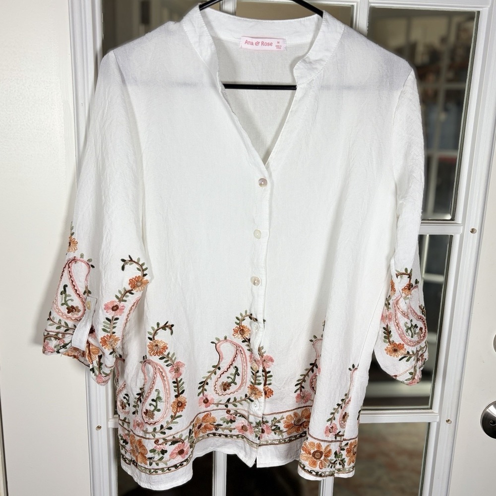 Ana & Rose Embroidered Paisley Floral White Boho Button Down Blouse  Size Medium